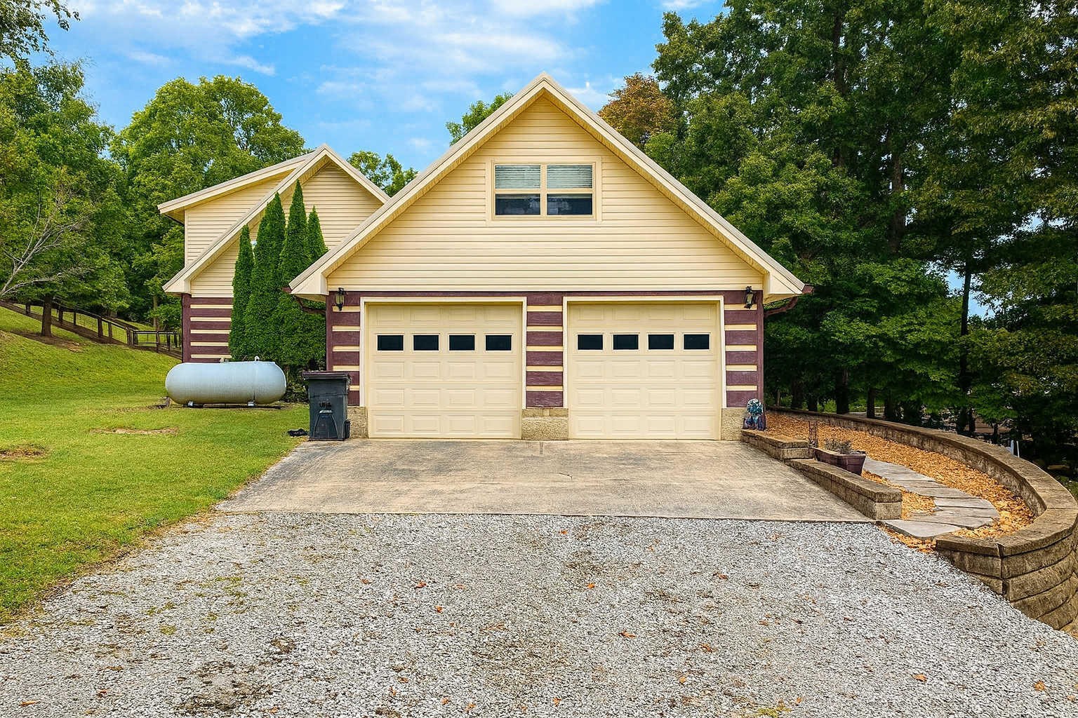 2340 Red Cloud Road Ten Mile, TN 37880 - Photo 7 of 76 Gallery Image 7