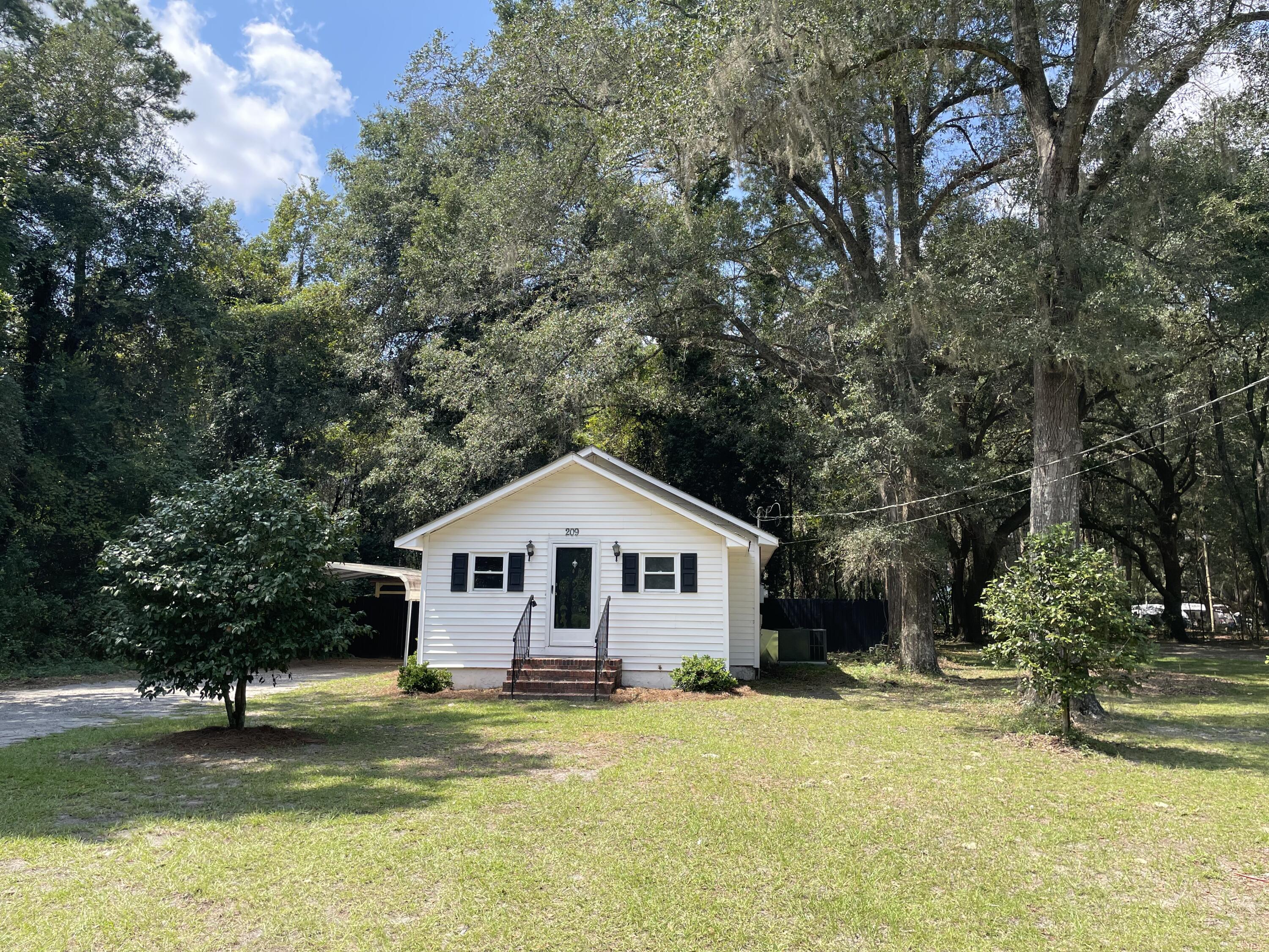 209 Mt Carmel Road Walterboro, SC 29488 - Photo 3 of 52 209 Mount Carmel Road