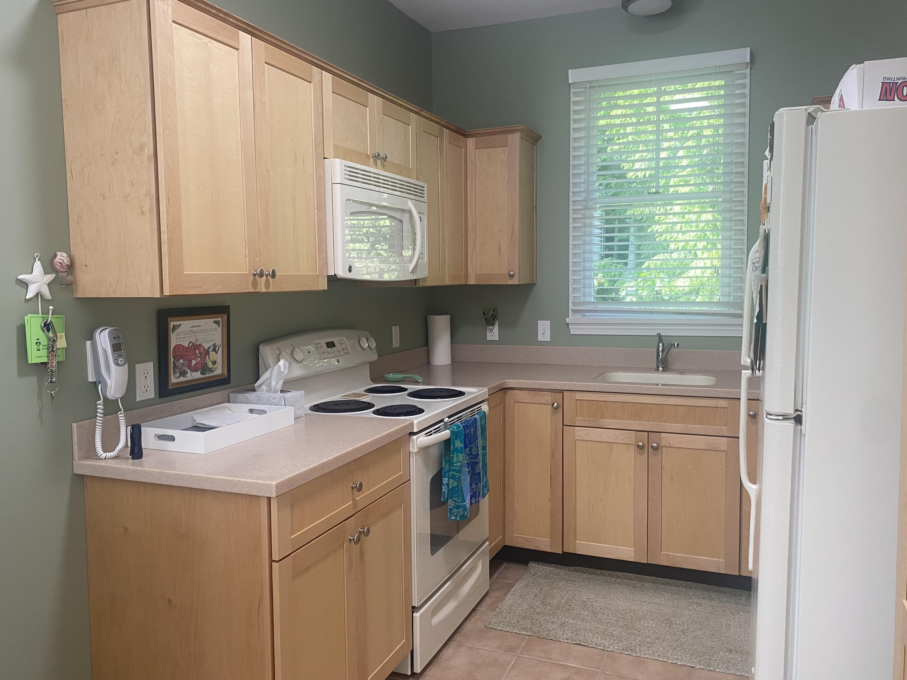 454 Post Road, Unit 451 Wells, ME 04090 - Photo 4 of 16 IMG_4768