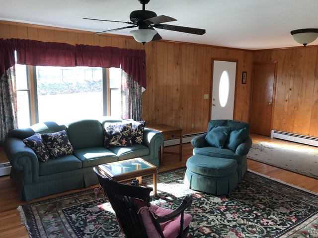 583 Miller Farm Road Staunton, VA 24401 - Photo 8 of 37 Beautiful Hardwood Floors - Natural Light Abounds