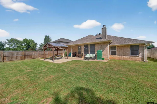 $374,000 | 10926 Westhaven Circle, Flint, TX 75762