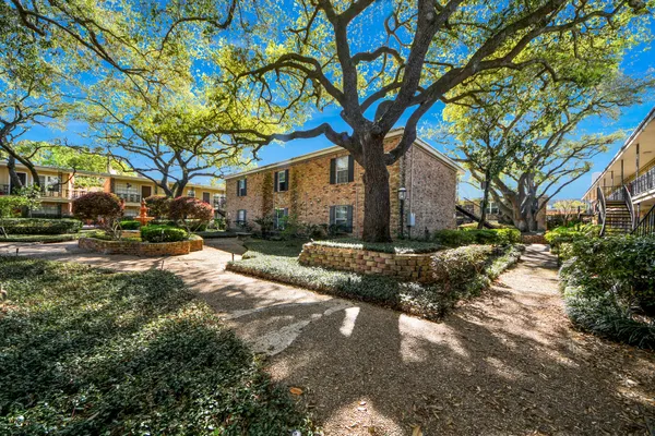 $239,500 | 3224 Timmons Lane, Unit 168, Houston, TX 77027