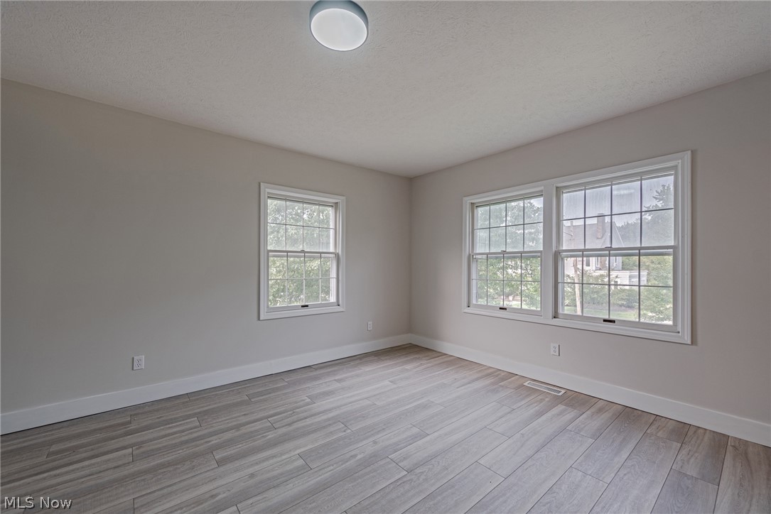 2182 Middlefield Road Cleveland Heights, OH 44106 - Photo 14 of 32 Gallery Image 14