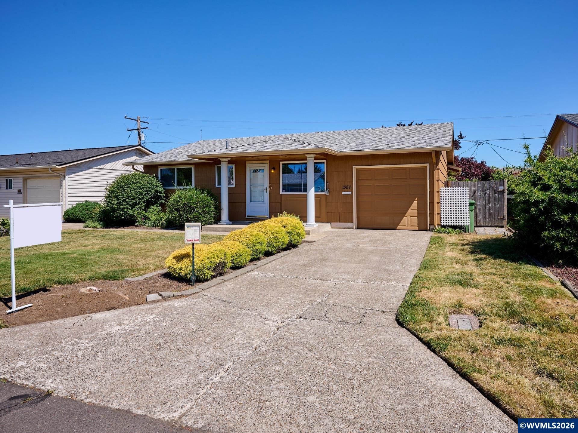 1387 Hampton Way Woodburn, OR 97071 - Photo 16 of 32 Gallery Image 16