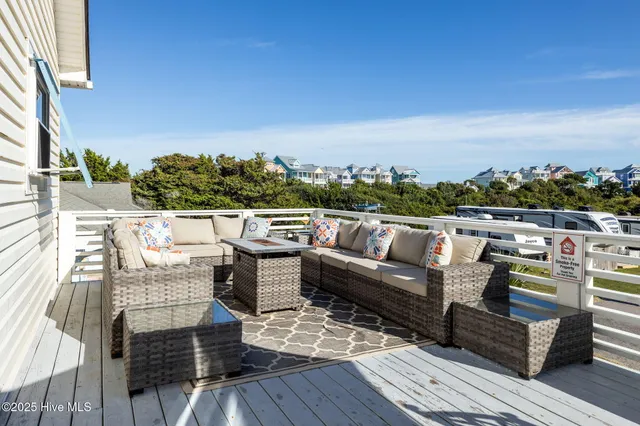 $995,000 | 205 Barefoot Lane, Atlantic Beach, NC 28512