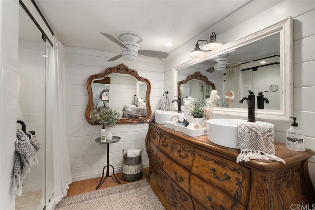 2933 Estancia San Clemente, CA 92673 - Photo 29 of 59 Master Bath