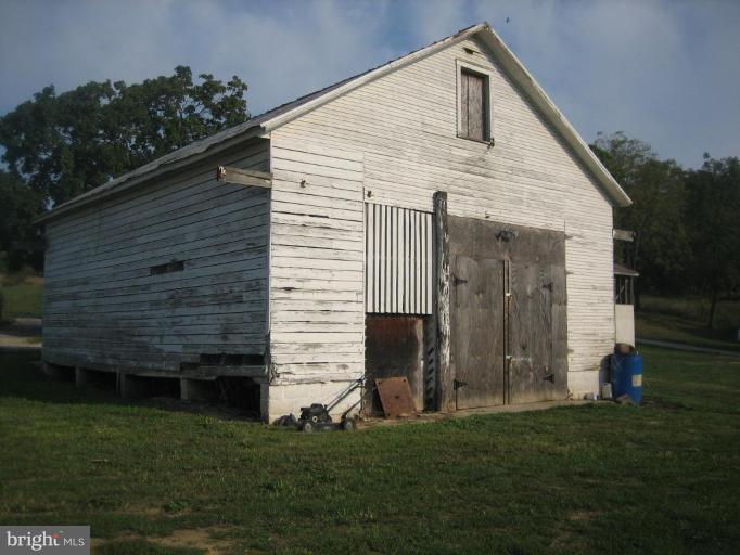 2524 Cross Section Road Westminster, MD 21158 - Photo 14 of 15 26' x 32' Wagon Shed