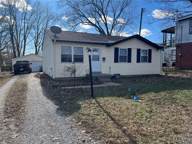 $140,000 | 600 East Adams Street, Belleville, IL 62220