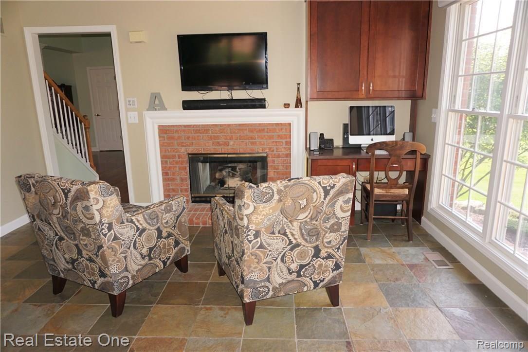 1859 Ring Neck Drive Rochester, MI 48307 - Photo 11 of 40 DSC06246 (2).JPG