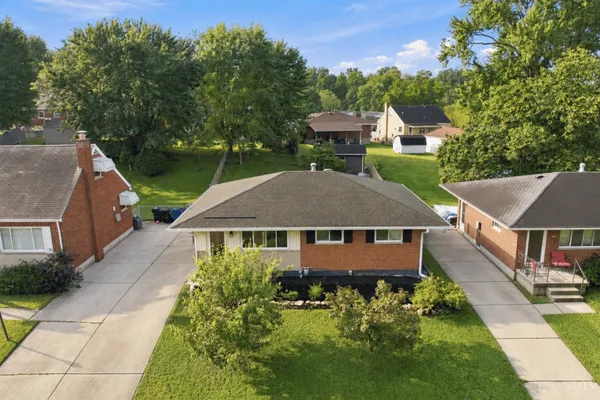 $267,000 | 7141 Bluecrest Drive, Cincinnati, OH 45230