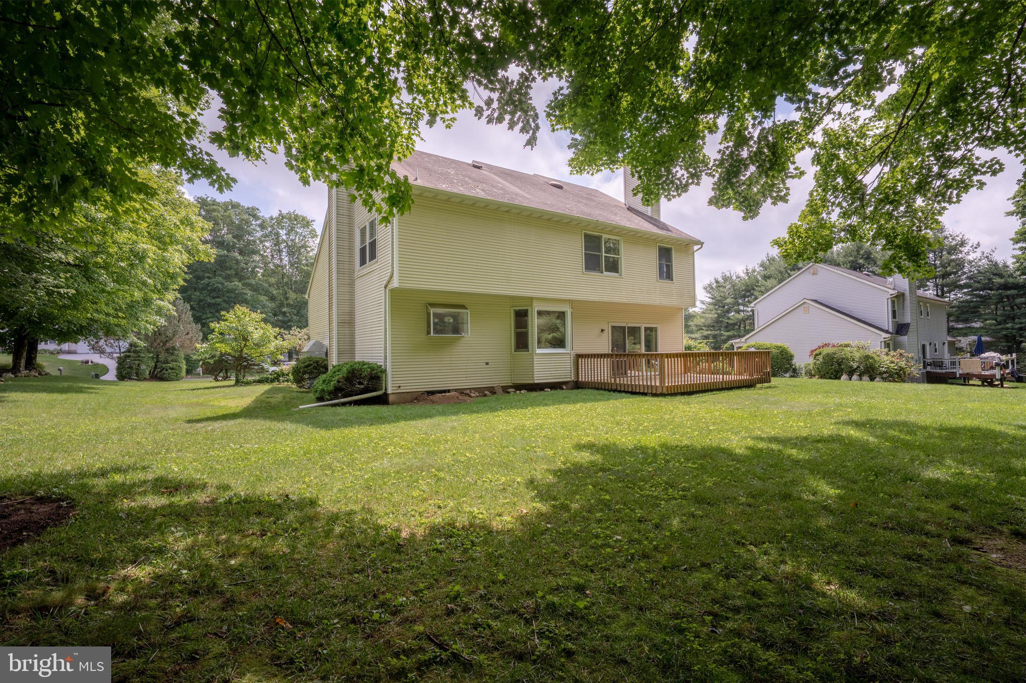 9 Jessica Court Lake Hopatcong, NJ 07849 - Photo 46 of 47 a view of a house with backyard and trees