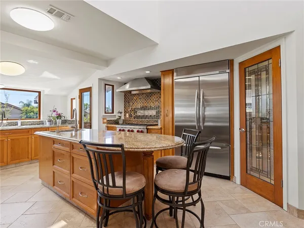 $1,699,996 | 1012 North Sunset Canyon Drive, Burbank, CA 91504