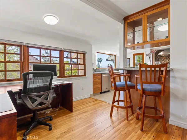$1,699,996 | 1012 North Sunset Canyon Drive, Burbank, CA 91504