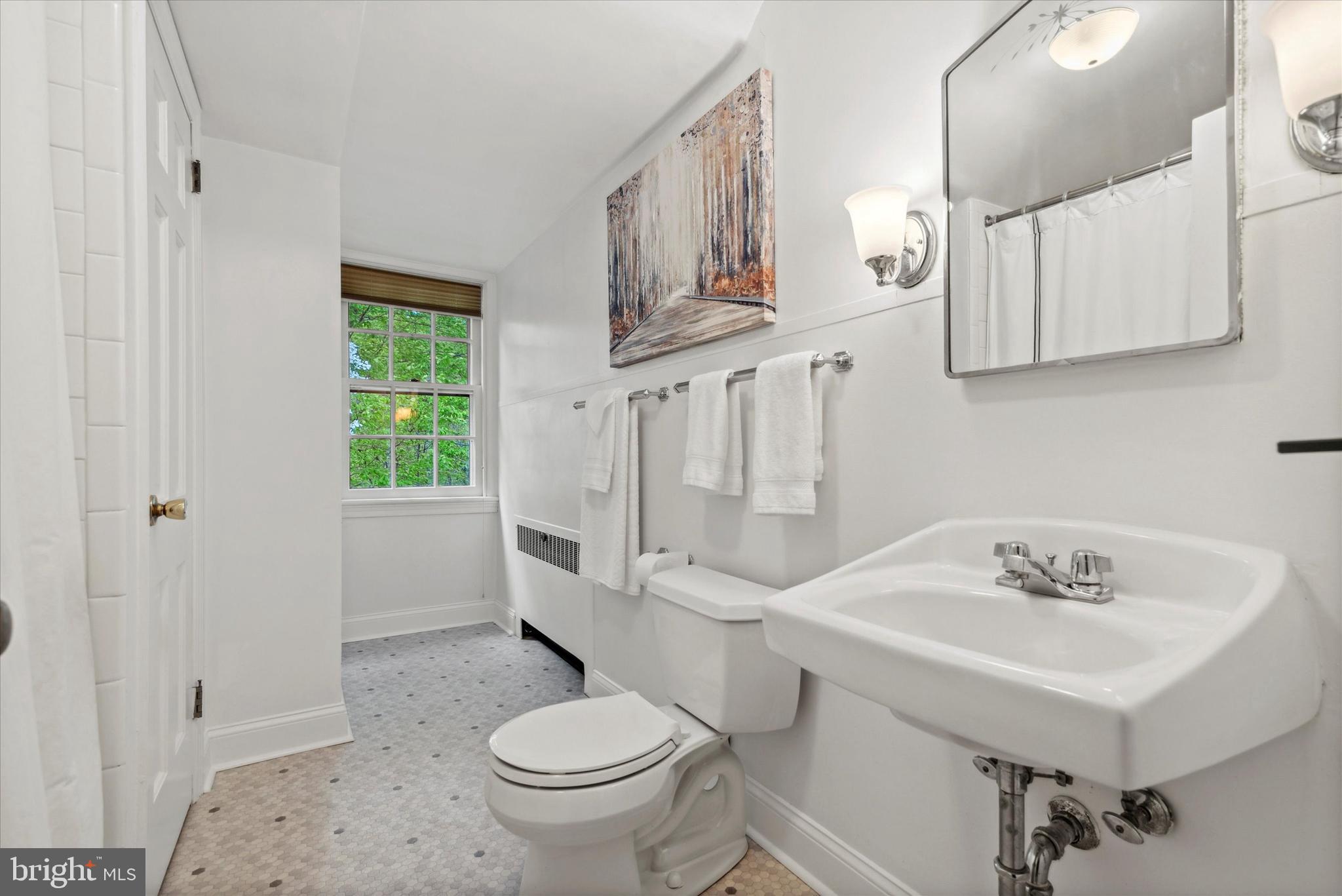 742 Winding Road Jenkintown, PA 19046 - Photo 25 of 34 Full Bathroom