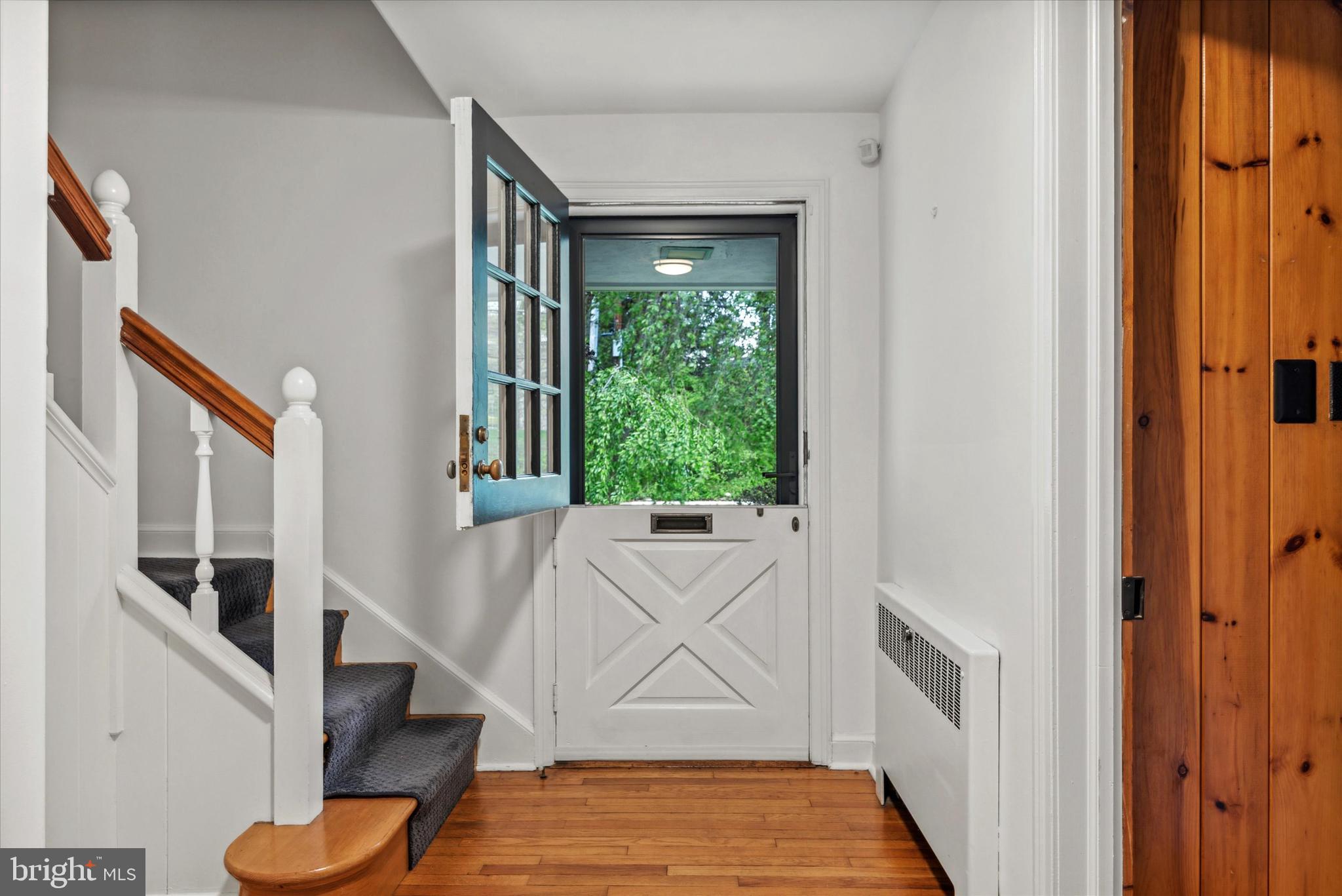 742 Winding Road Jenkintown, PA 19046 - Photo 3 of 34 Foyer