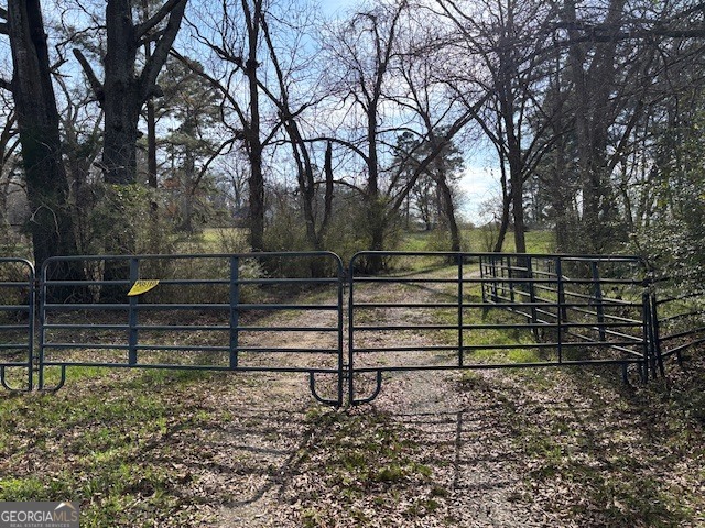 0 Barnett Road Southeast Crawfordville, GA 30631 - Photo 12 of 39 a view of a wooden fence