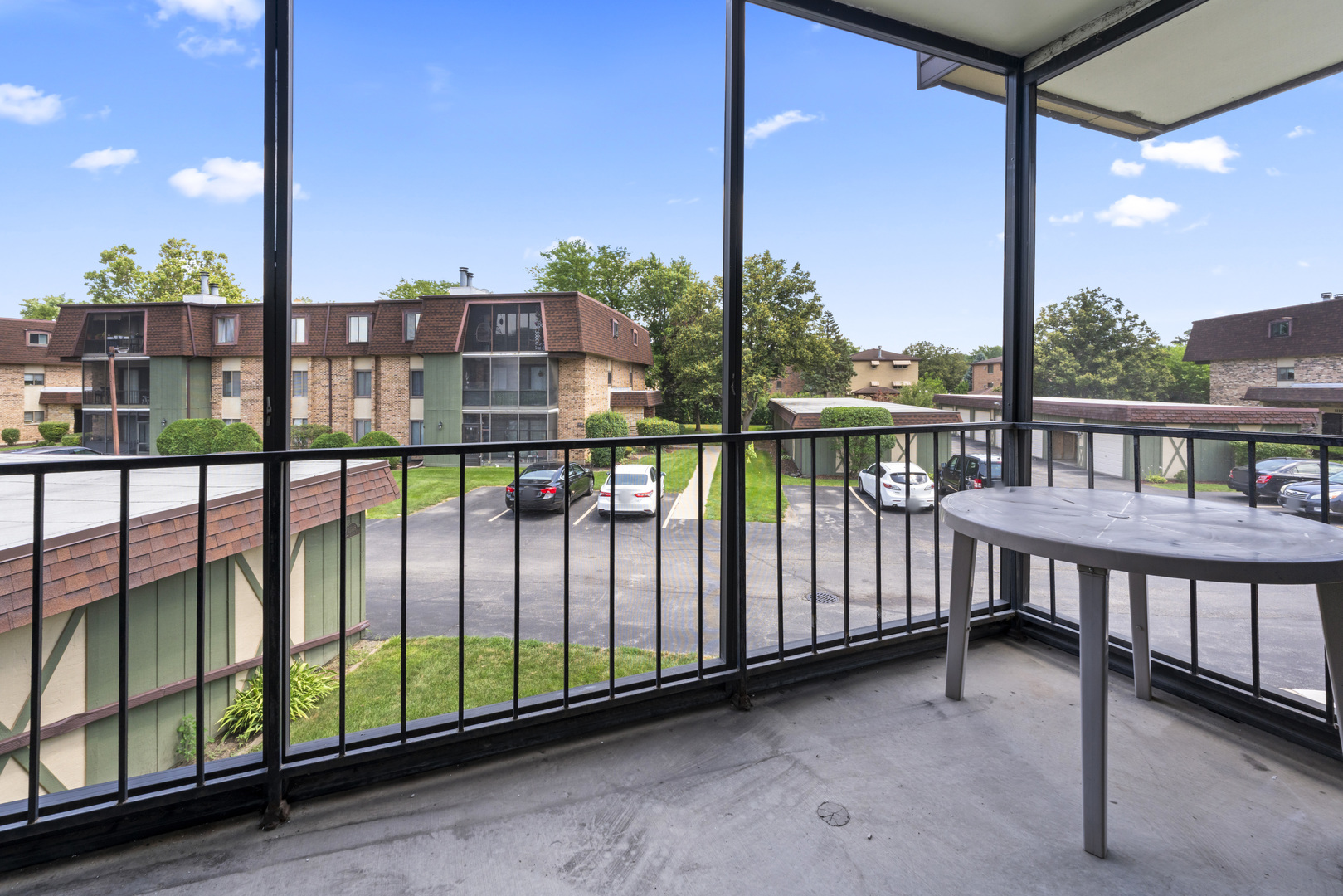 11138 Center Road, Unit D22 Palos Hills, IL 60465 - Photo 18 of 21 a view of a balcony with city view