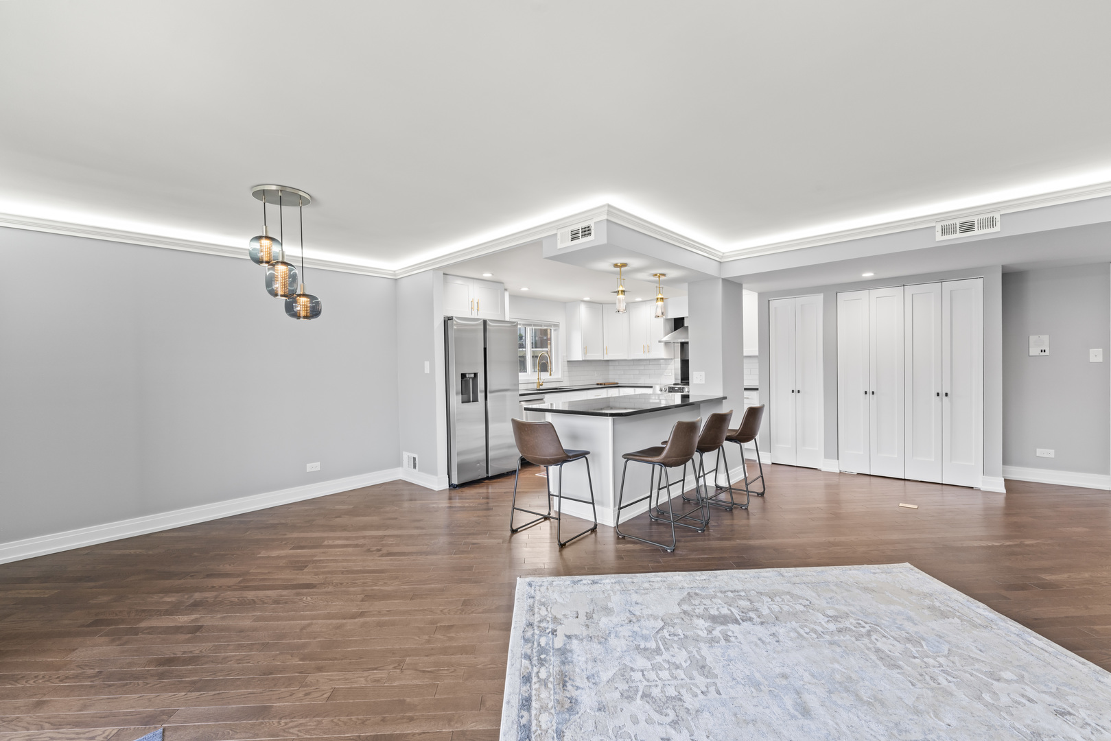 11138 Center Road, Unit D22 Palos Hills, IL 60465 - Photo 9 of 21 a view of a a dining room with furniture and wooden floor