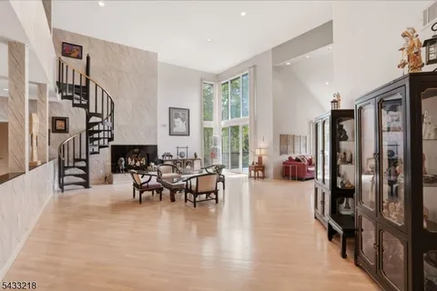 $1,399,000 | 1 Timber Rock Court, Cedar Grove, NJ 07009