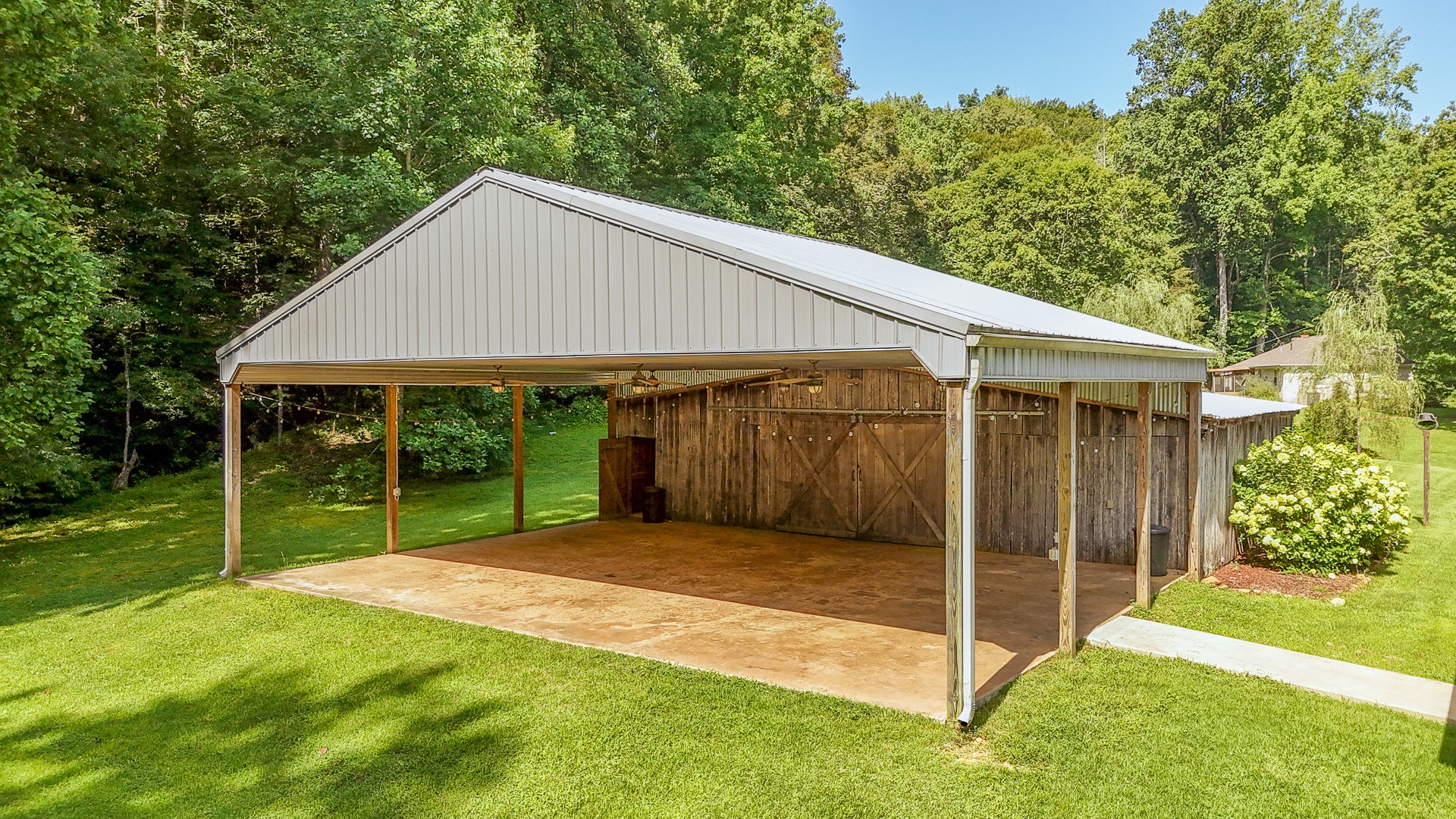 2366 Stults Branch Road Iron City, TN 38463 - Photo 18 of 96 Gallery Image 18