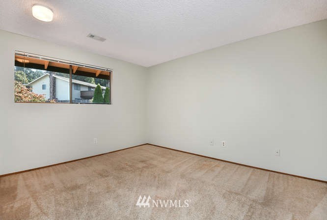 9618 122nd Avenue Southeast Renton, WA 98056 - Photo 16 of 25 Gallery Image 16