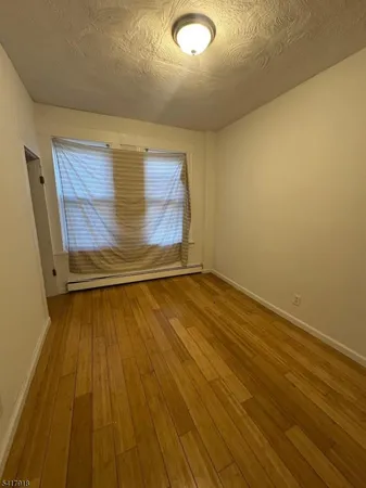 $1,700 | 27 Pingry Place, Unit 1, Elizabeth, NJ 07208