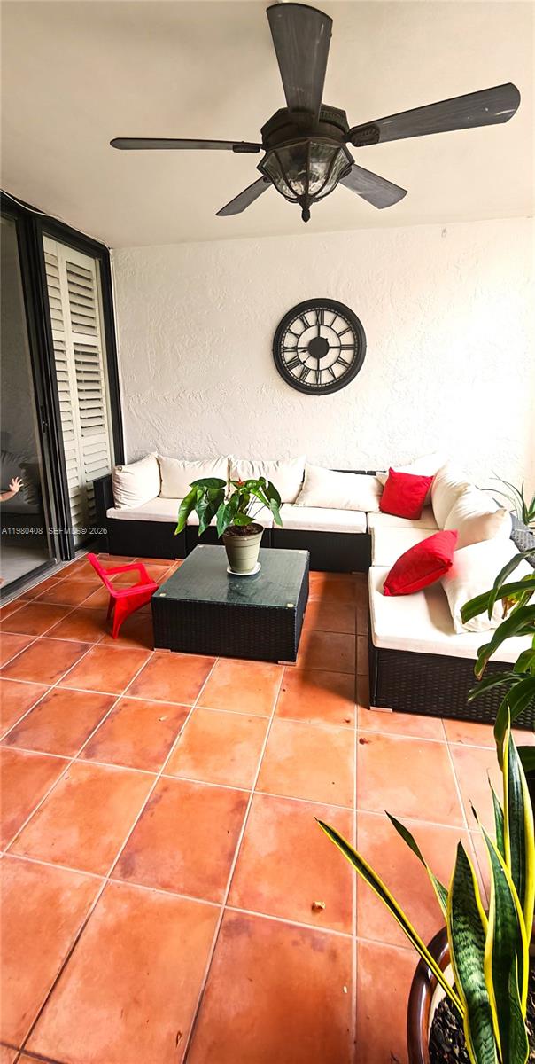 2802 North 46th Avenue, Unit 521B Hollywood, FL 33021 - Photo 4 of 24