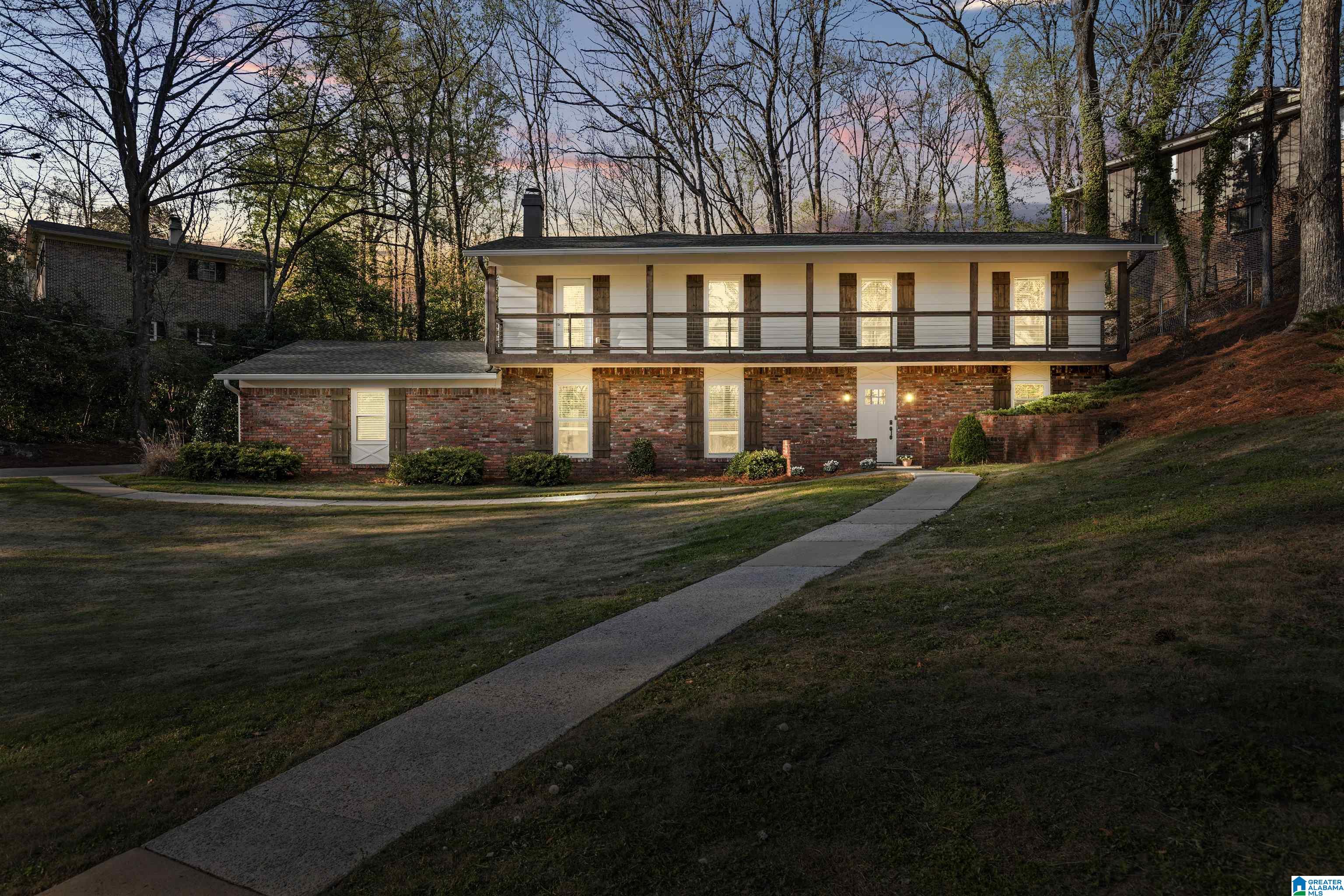 1332 Southhall Road Birmingham, AL 35213 - Photo 4 of 50