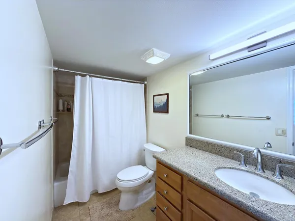 $8,000 | 3546 South Ocean Boulevard, Unit 826, South Palm Beach, FL 33480