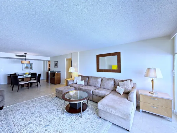 $8,000 | 3546 South Ocean Boulevard, Unit 826, South Palm Beach, FL 33480