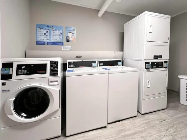 $8,000 | 3546 South Ocean Boulevard, Unit 826, South Palm Beach, FL 33480