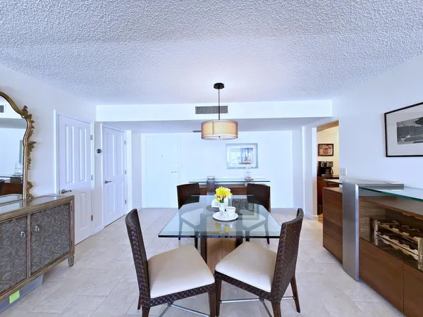 $8,000 | 3546 South Ocean Boulevard, Unit 826, South Palm Beach, FL 33480