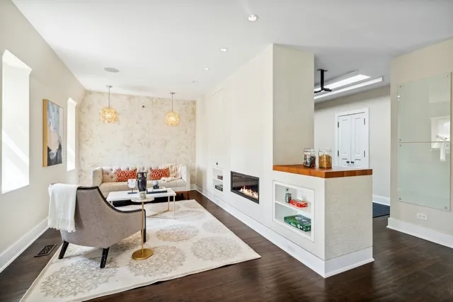 $4,995,000 | 1407 North Hoyne Avenue, Chicago, IL 60622