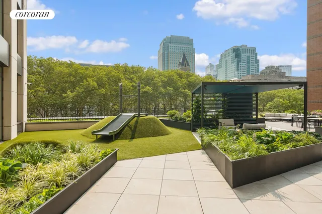 $3,699,000 | 1 Clinton Street, Unit 19A | Brooklyn Heights