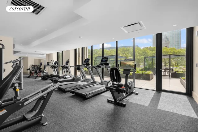 $3,699,000 | 1 Clinton Street, Unit 19A | Brooklyn Heights