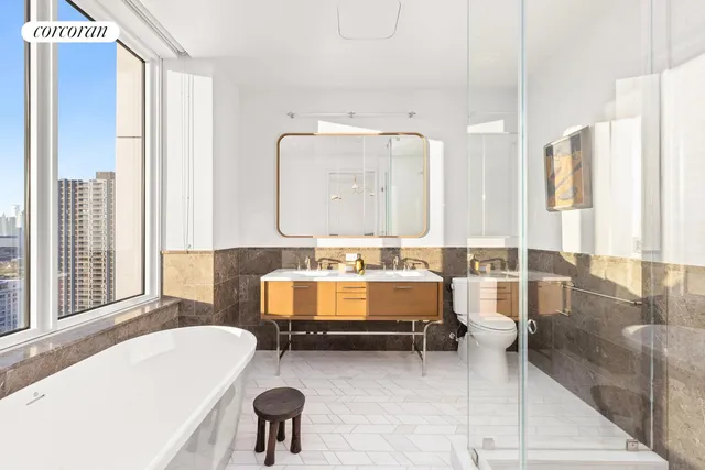 $3,699,000 | 1 Clinton Street, Unit 19A | Brooklyn Heights