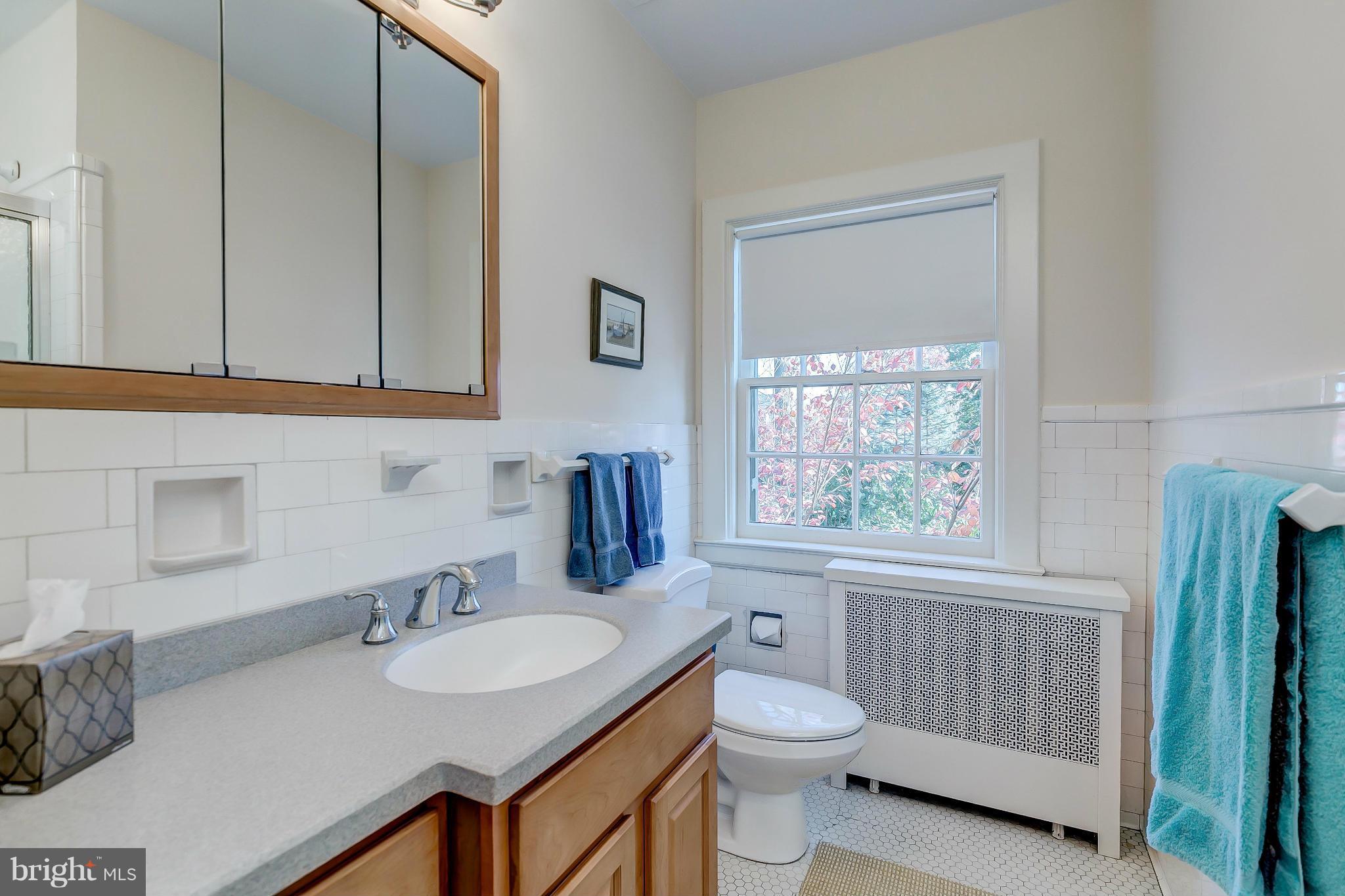 112 Tunbridge Road Baltimore, MD 21212 - Photo 17 of 30 Bath