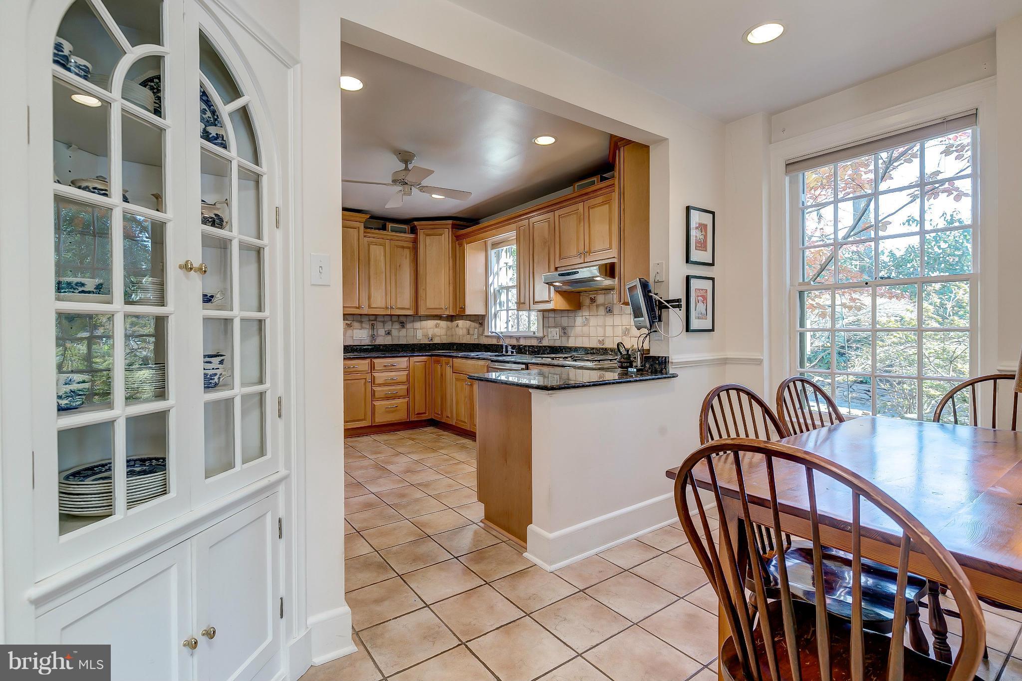 112 Tunbridge Road Baltimore, MD 21212 - Photo 10 of 30 Kitchen