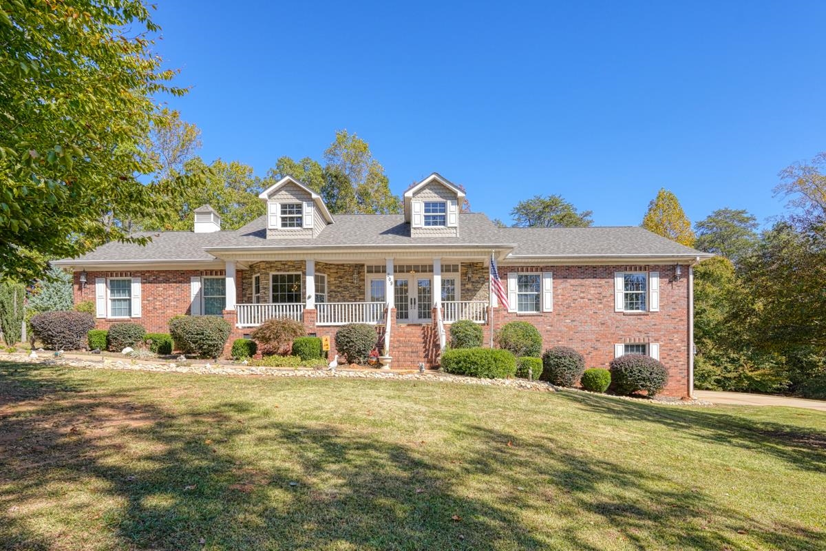 209 Rambling Ivy Trail Inman, SC 29349 - Photo 1 of 36