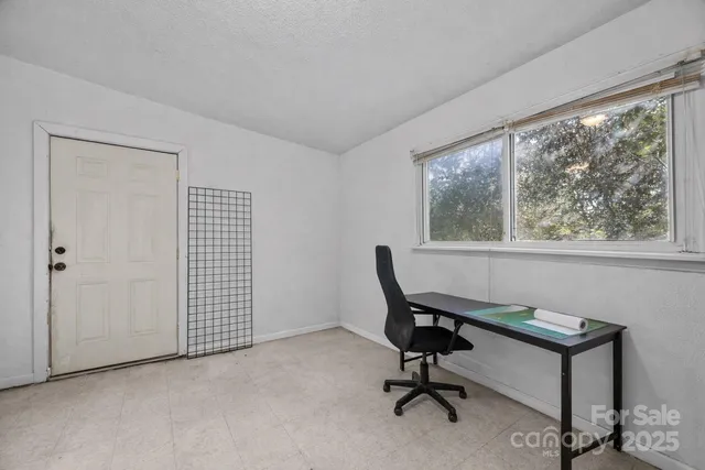 $225,000 | 8114 Holly Hill Road, Charlotte, NC 28227