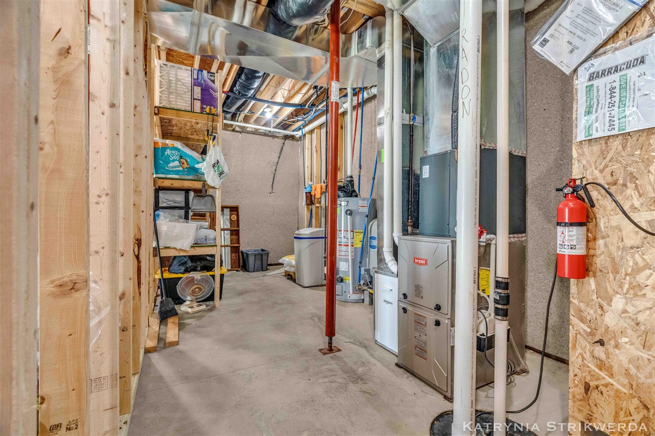 2256 South Cochran Road Charlotte, MI 48813 - Photo 43 of 77