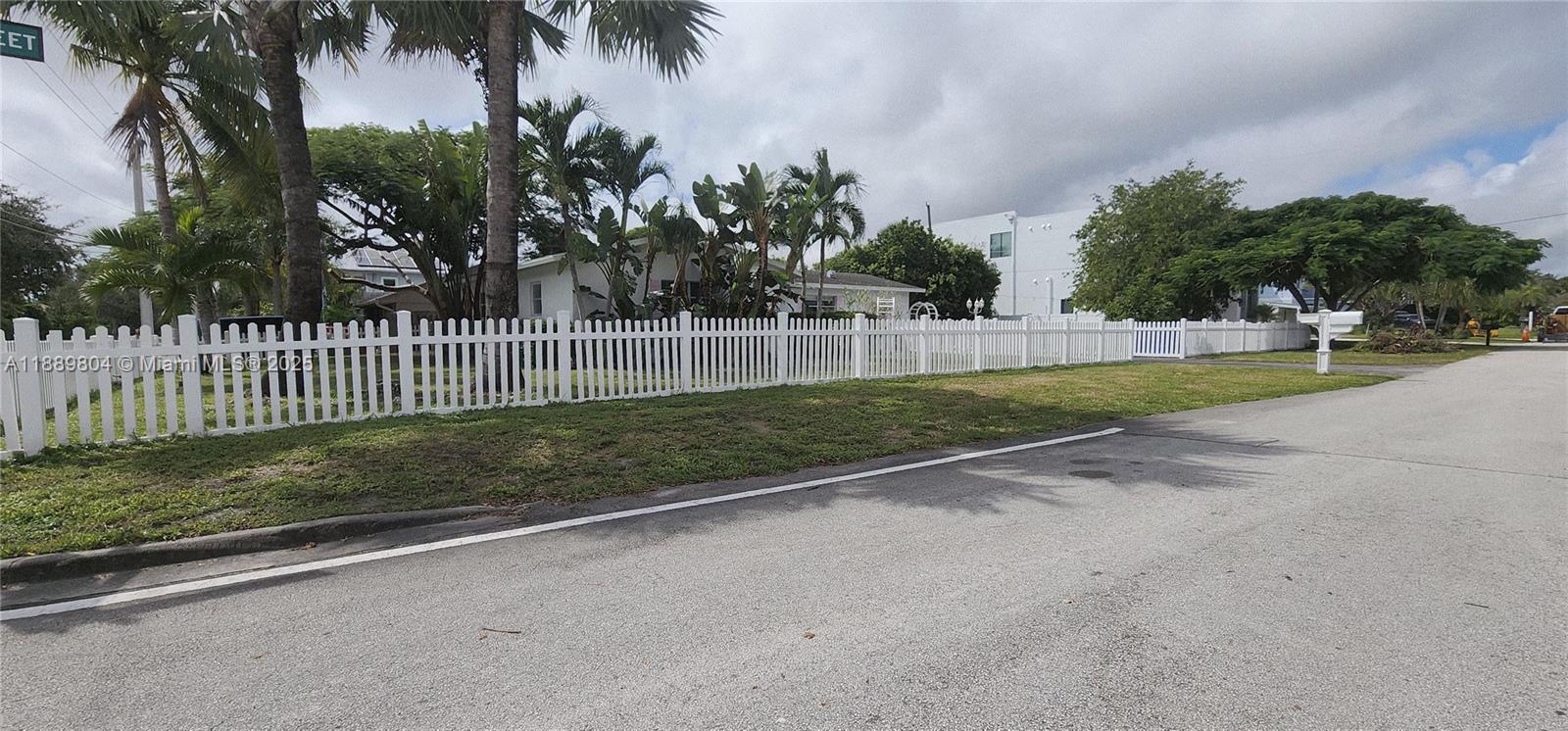 200 Northwest 9th Street Boca Raton, FL 33432 - Photo 46 of 61