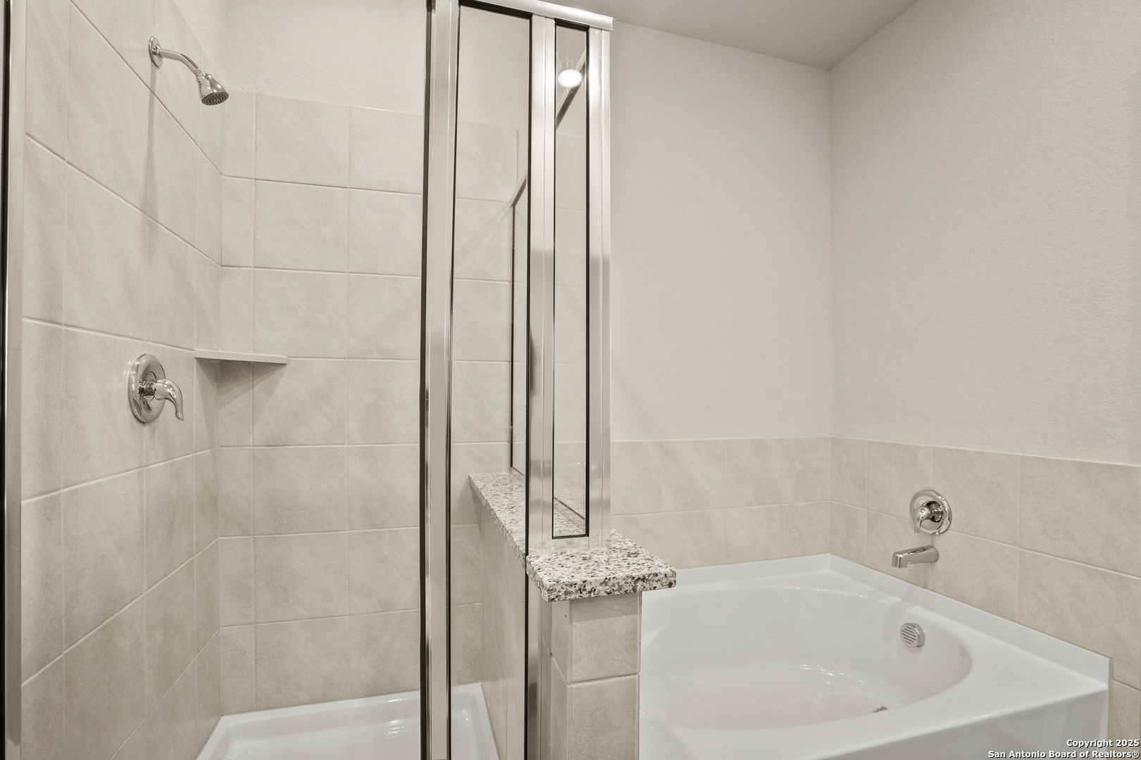 2642 Downsbury Road New Braunfels, TX 78130 - Photo 14 of 33