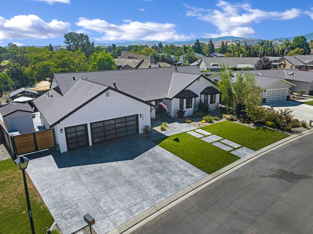 1220 South Ridgemark Drive Hollister, CA 95023 - Photo 108 of 119