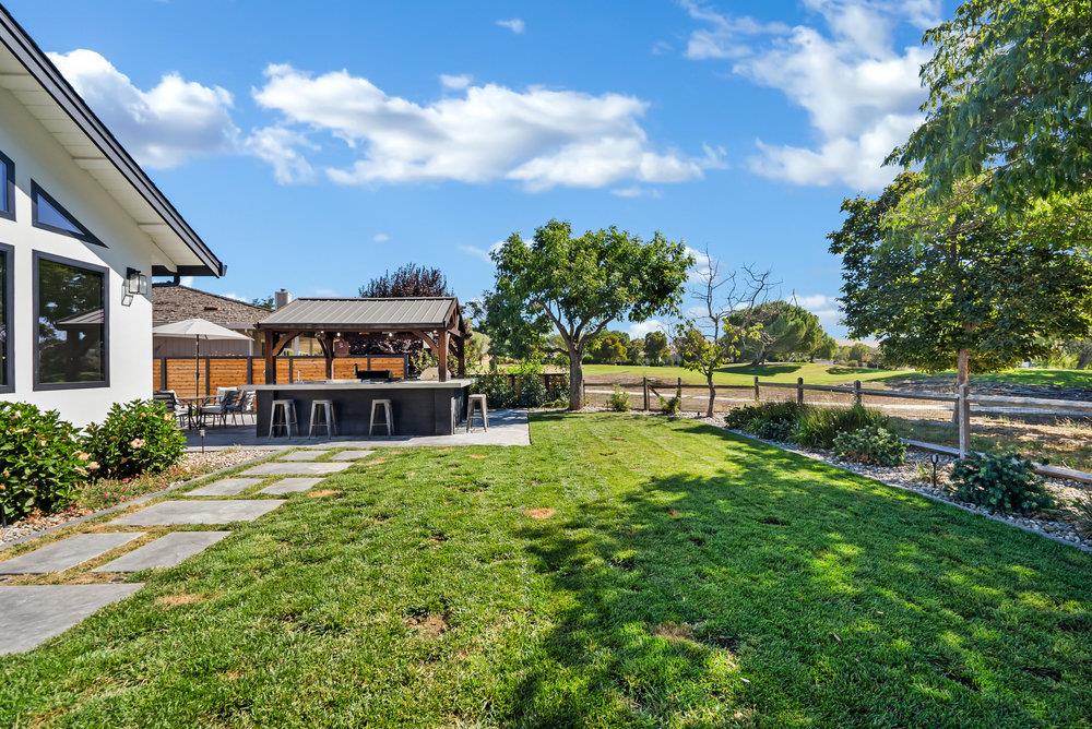 1220 South Ridgemark Drive Hollister, CA 95023 - Photo 59 of 119