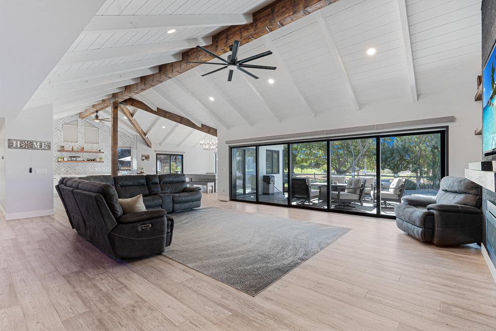 1220 South Ridgemark Drive Hollister, CA 95023 - Photo 10 of 119