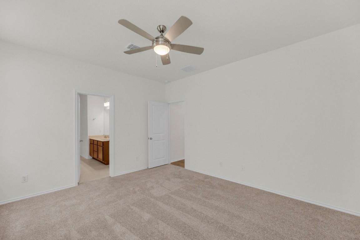 201 Lucky Texan Road Jarrell, TX 76537 - Photo 17 of 40