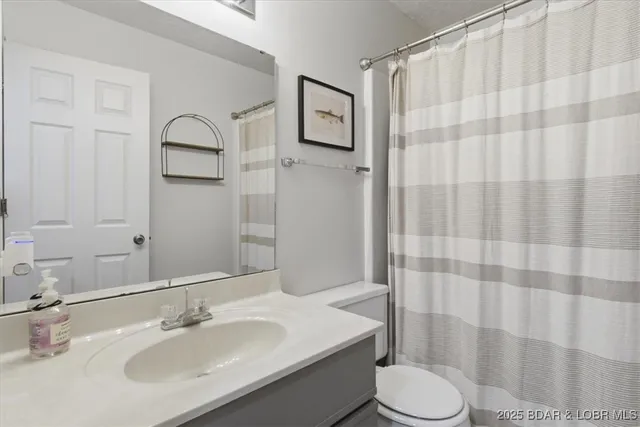 $252,000 | 624 Indian Pointe, Unit 624, Osage Beach, MO 65065