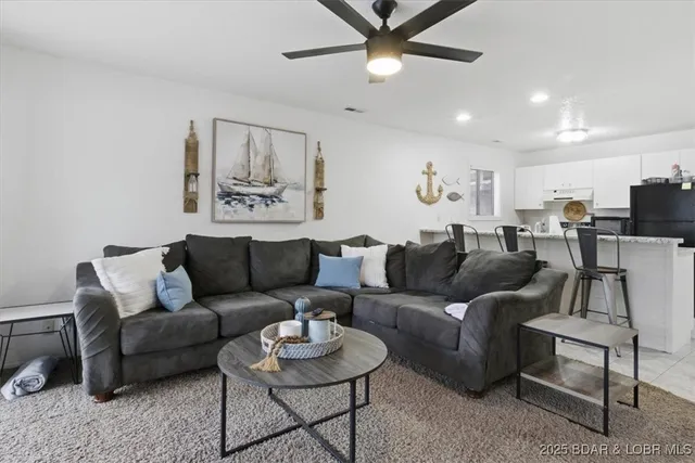 $252,000 | 624 Indian Pointe, Unit 624, Osage Beach, MO 65065