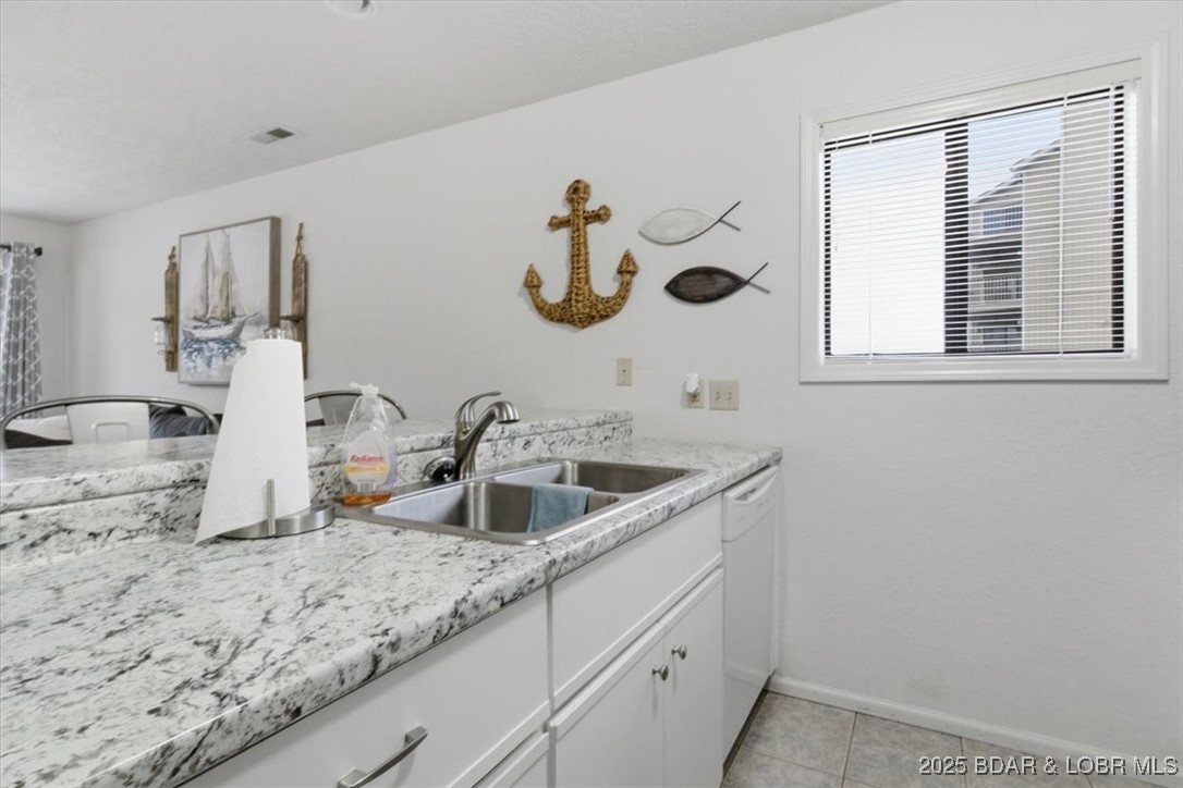 624 Indian Pointe, Unit 624 Osage Beach, MO 65065 - Photo 8 of 34